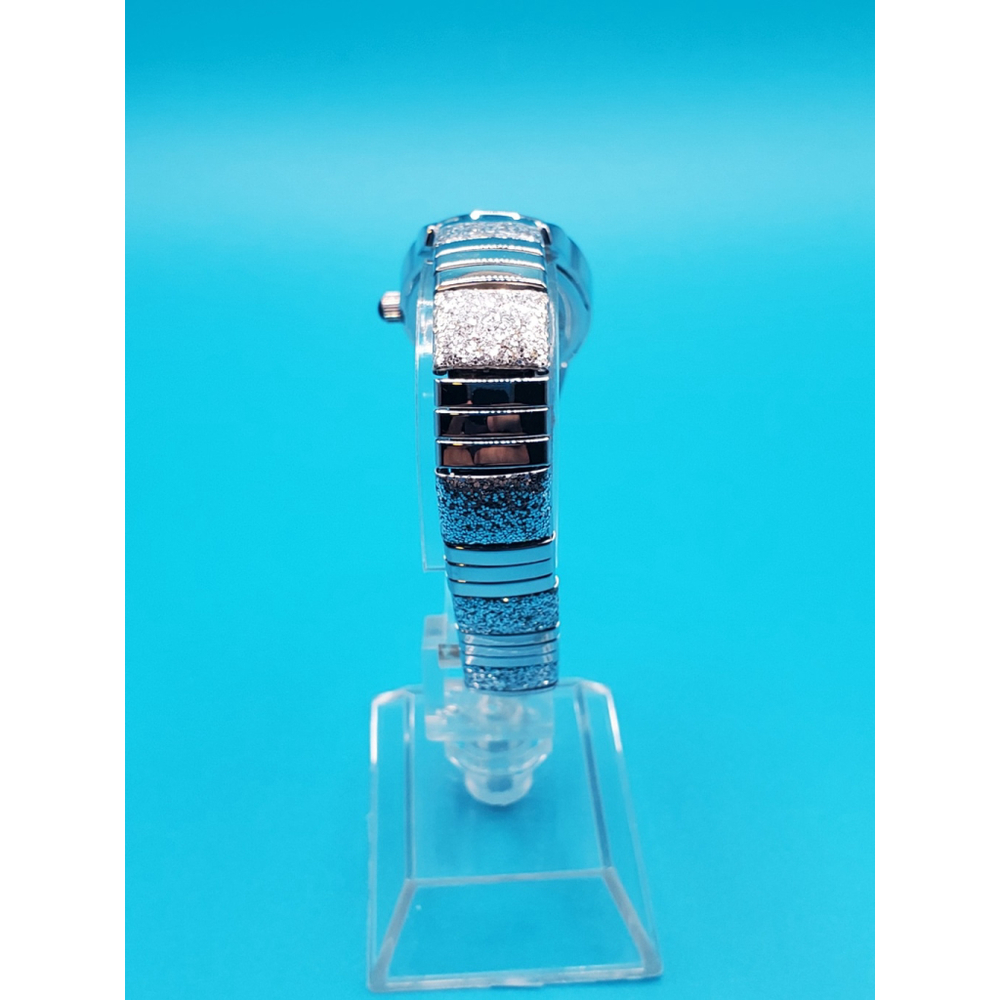 Ladies Quartz Watch - Picture 4 of 9